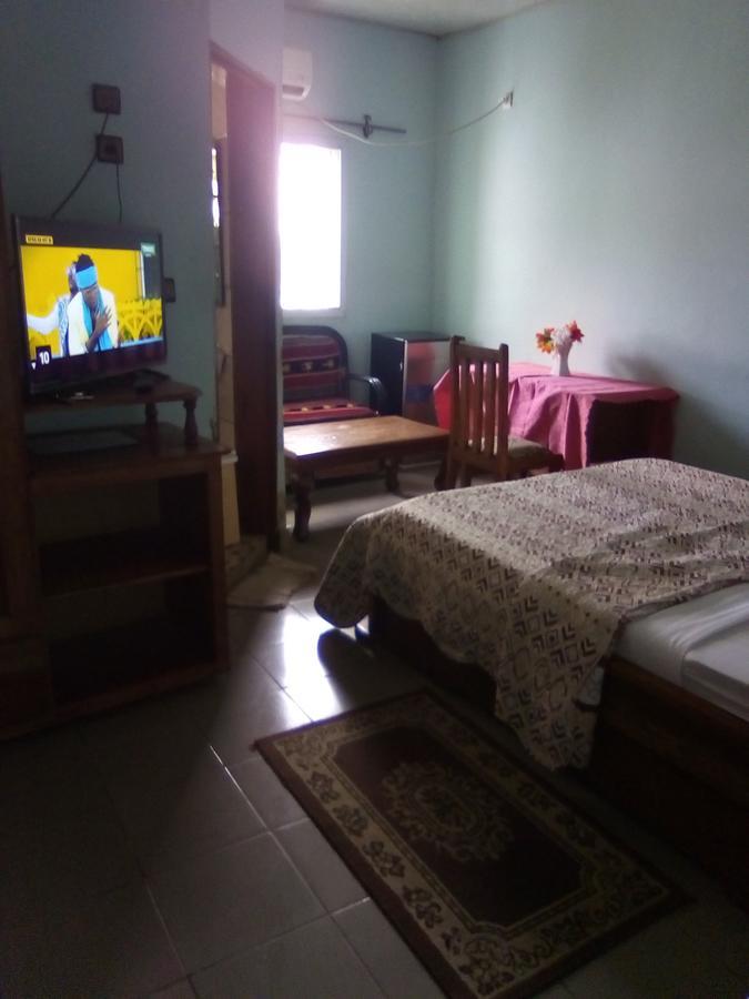 Hotel Kdv Bonabéri 外观 照片